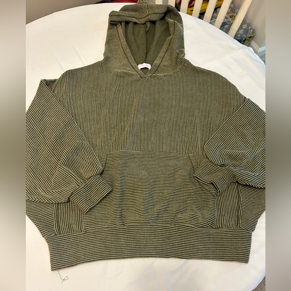 $3/25 Pink Lily Green Ribbed Oversized Hoodie - Picture 5 of 9